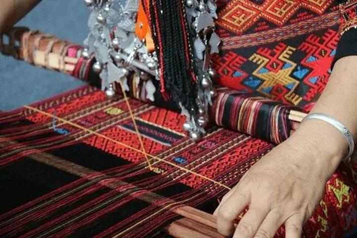 Kích thước to bất thường: Tôm nuôi theo phương pháp tự nhiên sẽ có kích thước không
