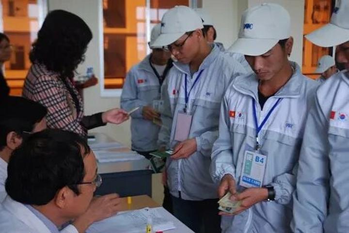 Kể Chuyện Lịch Sử: Thu Hút Hàng Triệu Lượt Xem với Hotspot Matrix
